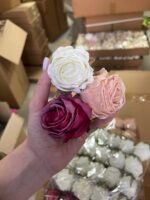 Троянда бутон бордо з запаяними кінчиками - Зображення 2